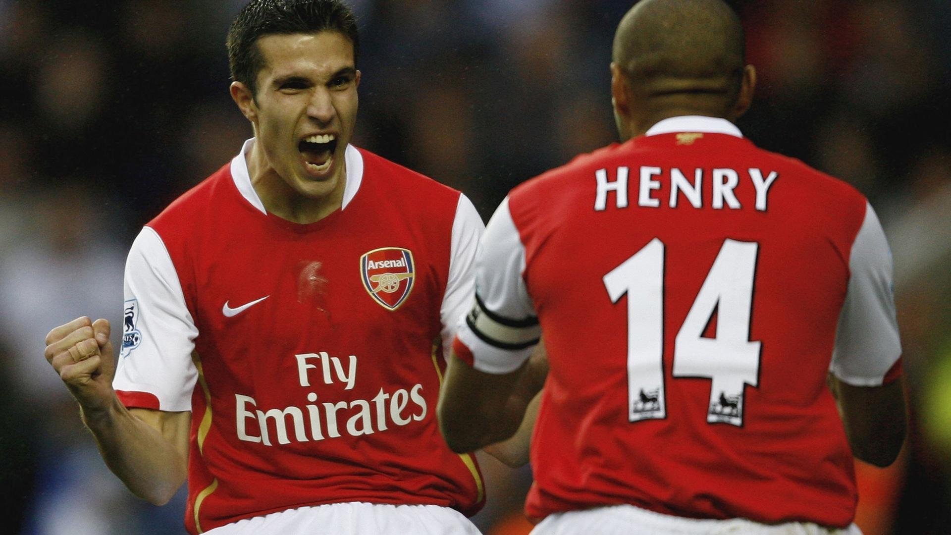 开云APP-红狼逆袭红军，拉什福德登顶射手王，欧洲足球之夜诠释激情与传承