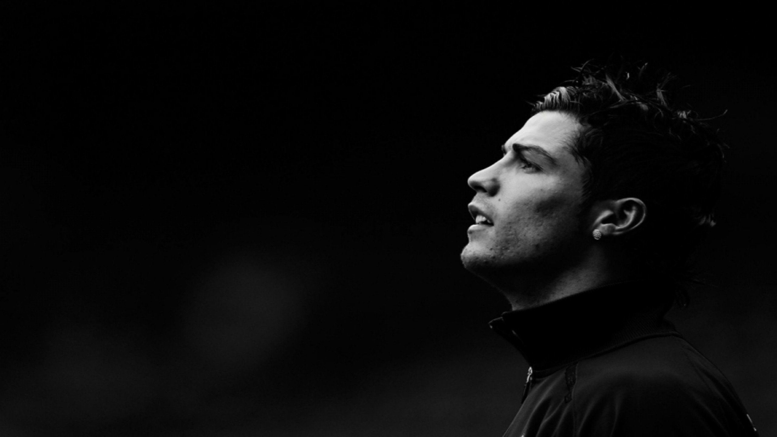 开云下载-唯一之夜,当墨西哥城沸腾,奥斯梅恩的闪电一击改写了H组命运